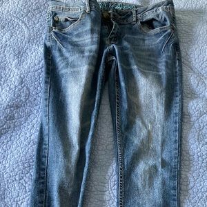 Low waisted skinny jeans